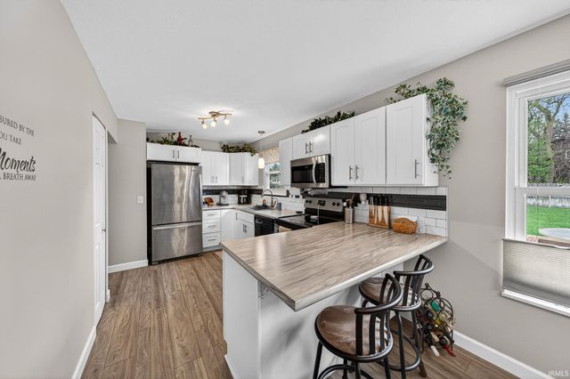 51835 Candy Lane, Granger, IN 46530