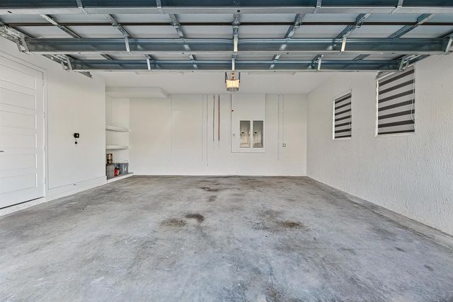 10890 Windward Street, Parkland, FL 33076