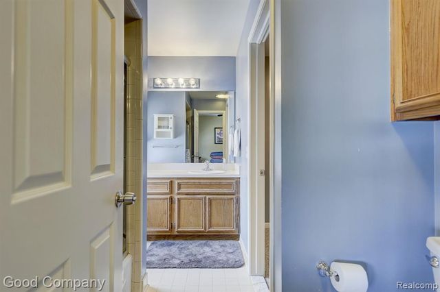 4408 Rochester Road, Royal Oak, MI 48073