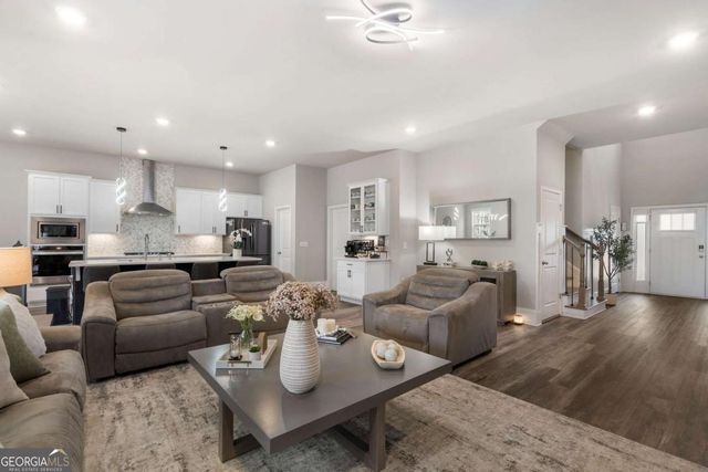 1880 Grand Lanier Drive, Buford, GA 30518