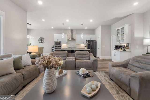 1880 Grand Lanier Drive, Buford, GA 30518