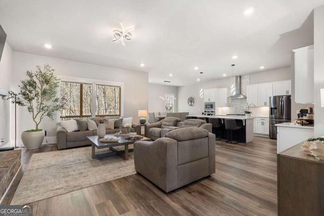 1880 Grand Lanier Drive, Buford, GA 30518