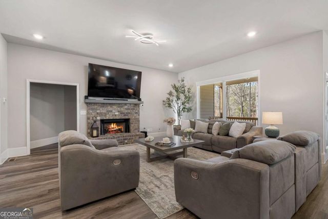 1880 Grand Lanier Drive, Buford, GA 30518