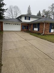 34057 State Street, Farmington, MI 48335