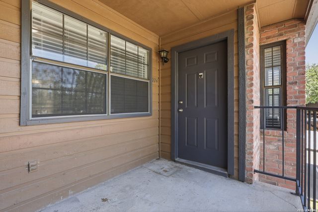 4803 Hamilton Wolfe Rd Apt 924, San Antonio, TX 78229