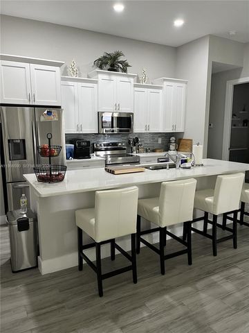 2701 NW, Cape Coral, FL 33993