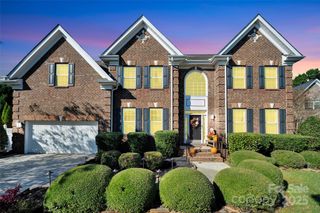 6809 Old Persimmon Drive, Charlotte, NC 28227