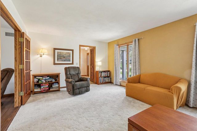5604 Maldwyn Lane, Madison, WI 53716