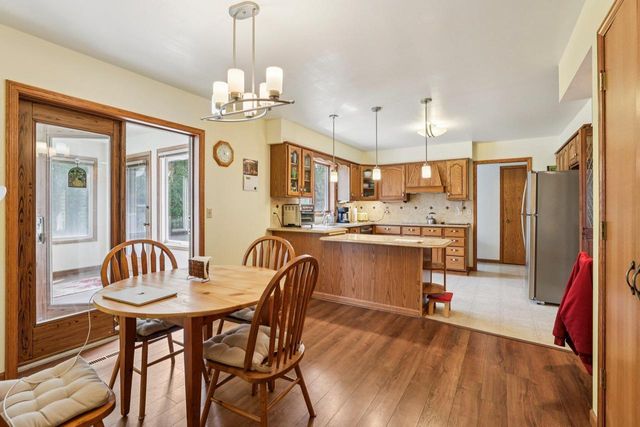 5604 Maldwyn Lane, Madison, WI 53716