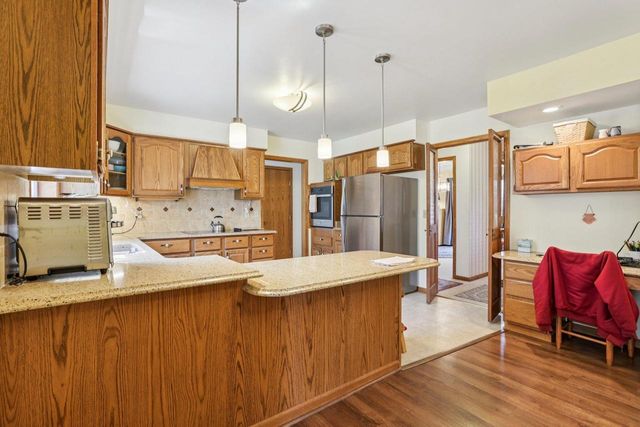 5604 Maldwyn Lane, Madison, WI 53716