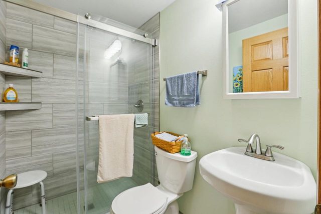 5604 Maldwyn Lane, Madison, WI 53716