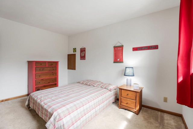5604 Maldwyn Lane, Madison, WI 53716
