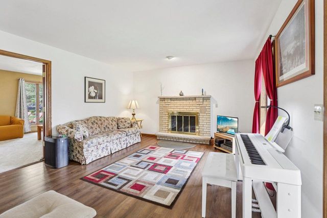 5604 Maldwyn Lane, Madison, WI 53716