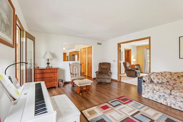 5604 Maldwyn Lane, Madison, WI 53716