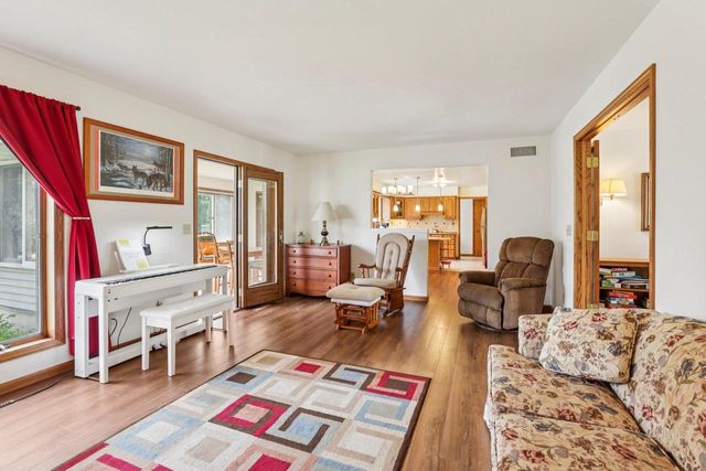 5604 Maldwyn Lane, Madison, WI 53716