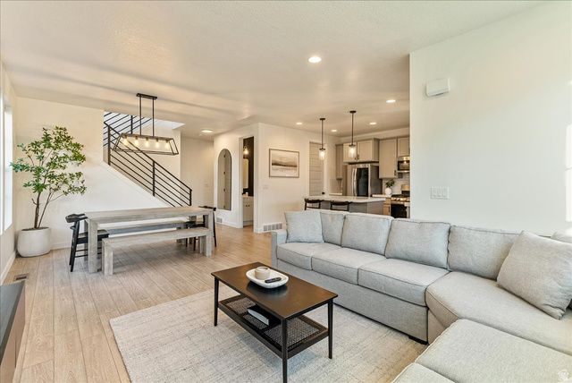 4392 W BERGEN LN, Lehi, UT 84043