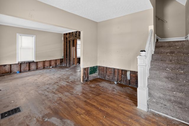 176 S Burgess Avenue, Columbus, OH 43204