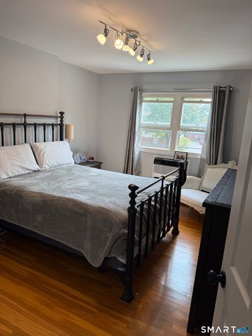 230 Cherry Hill Drive 2B, Bridgeport, CT 06606