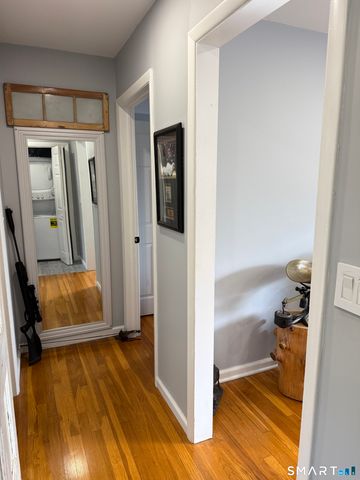 230 Cherry Hill Drive 2B, Bridgeport, CT 06606