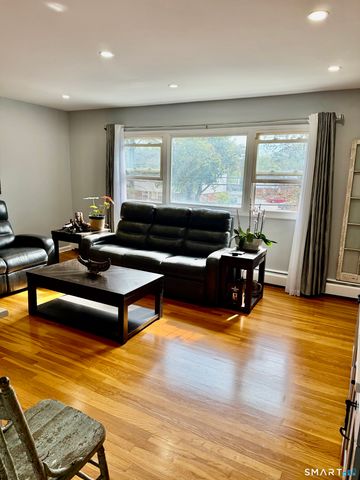 230 Cherry Hill Drive 2B, Bridgeport, CT 06606