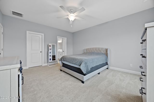 59 W Barlowe West Avenue, Hampstead, NC 28443