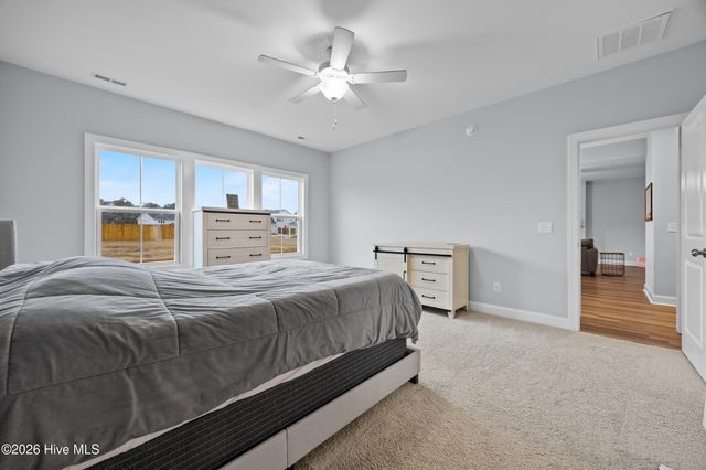 59 W Barlowe West Avenue, Hampstead, NC 28443