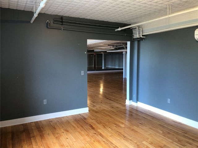 333 1st Street SE 350, Cedar Rapids, IA 52403