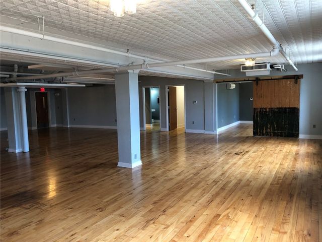 333 1st Street SE 350, Cedar Rapids, IA 52403