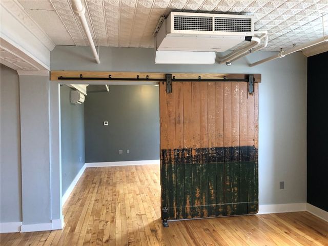 333 1st Street SE 350, Cedar Rapids, IA 52403