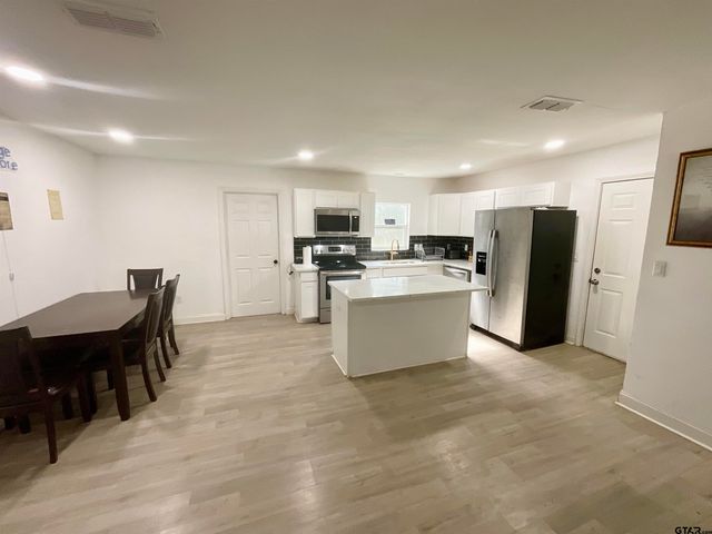 151 Patton Ln, Tyler, TX 75704