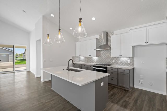 12237 N VALENCIA Ave, Spokane, WA 99218
