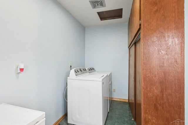 1992 N 7 Mile Road, Pinconning, MI 48650