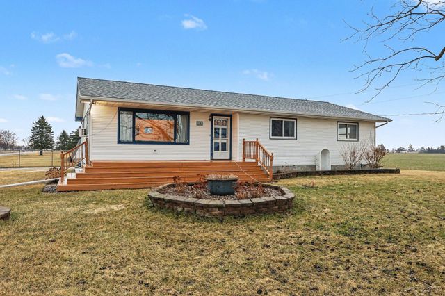 1992 N 7 Mile Road, Pinconning, MI 48650