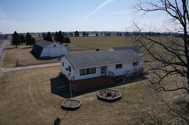 1992 N 7 Mile Road, Pinconning, MI 48650