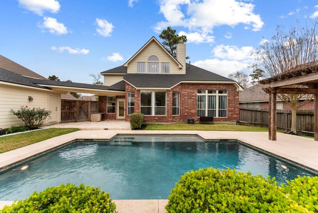 78 S Bardsbrook Circle, The Woodlands, TX 77382