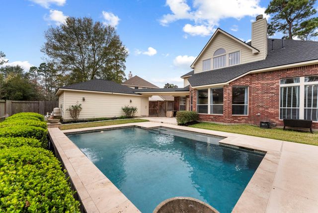 78 S Bardsbrook Circle, The Woodlands, TX 77382