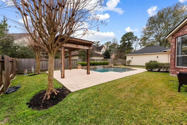 78 S Bardsbrook Circle, The Woodlands, TX 77382