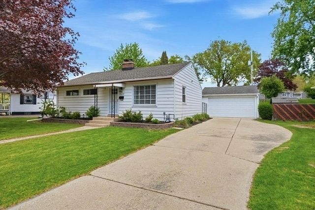1517 Bel Ayr DRIVE, Waukesha, WI 53188
