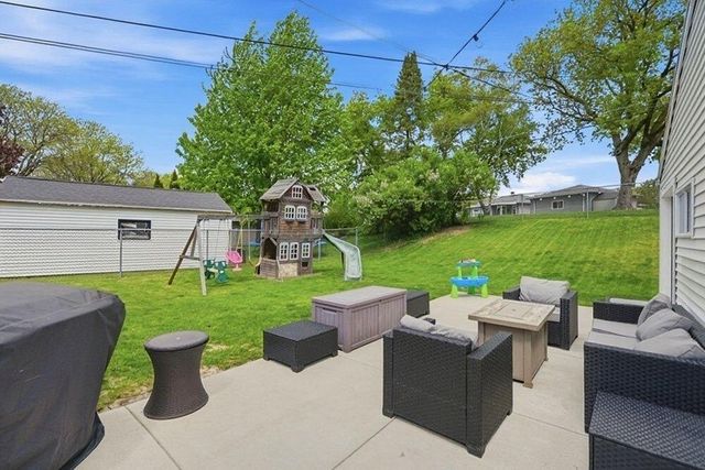 1517 Bel Ayr DRIVE, Waukesha, WI 53188