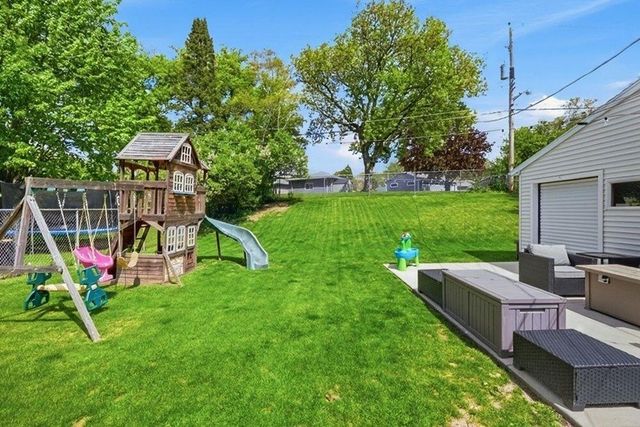 1517 Bel Ayr DRIVE, Waukesha, WI 53188
