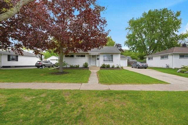 1517 Bel Ayr DRIVE, Waukesha, WI 53188