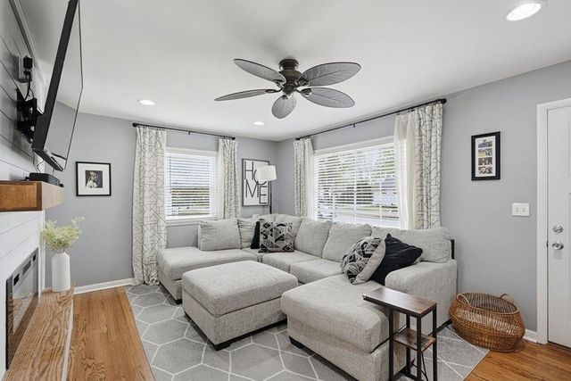 1517 Bel Ayr DRIVE, Waukesha, WI 53188