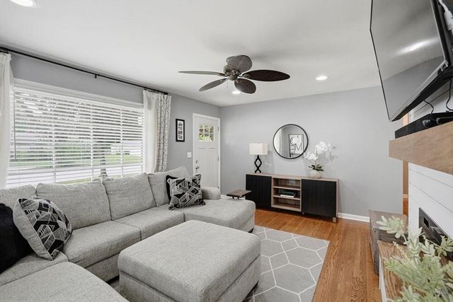 1517 Bel Ayr DRIVE, Waukesha, WI 53188