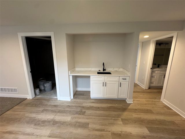 1100 Deer Ridge Drive NW, Bondurant, IA 50035