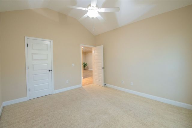102 Miller Court, Kingsland, GA 31548