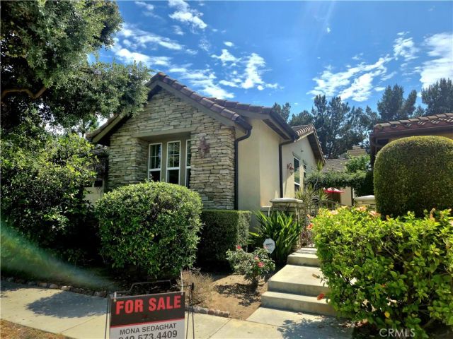6 Saintsbury, Irvine, CA 92602