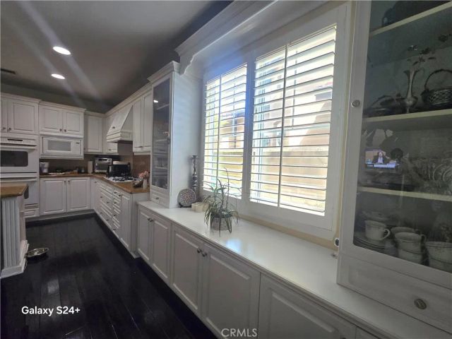 6 Saintsbury, Irvine, CA 92602