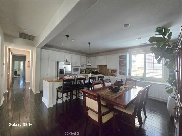 6 Saintsbury, Irvine, CA 92602