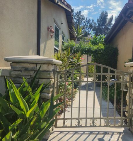 6 Saintsbury, Irvine, CA 92602