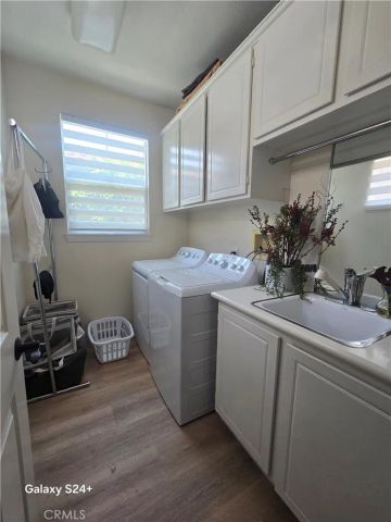 6 Saintsbury, Irvine, CA 92602
